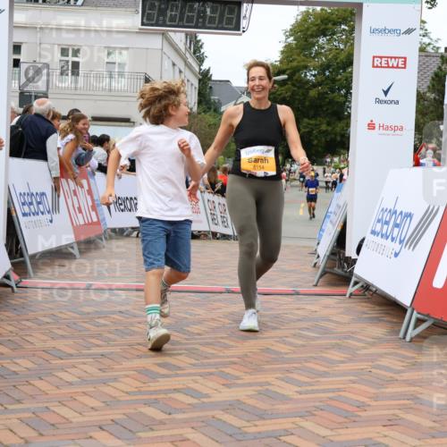 31.08.2025 - 21. Blankeneser Heldenlauf Strokosch-Dieckow http://msf.ph/oto/8700726 31.08.2025 12:50:07 Ziel 5154 meine-sportfotos.de