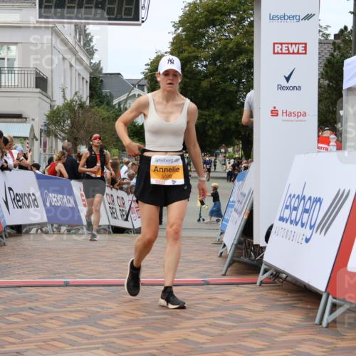 31.08.2025 - 21. Blankeneser Heldenlauf Strokosch-Dieckow http://msf.ph/oto/8700801 31.08.2025 12:49:50 Ziel 5027, 5070, 5422 meine-sportfotos.de