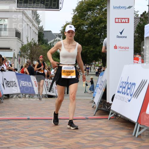 31.08.2025 - 21. Blankeneser Heldenlauf Strokosch-Dieckow http://msf.ph/oto/8700803 31.08.2025 12:49:50 Ziel 5027, 5070, 5422 meine-sportfotos.de