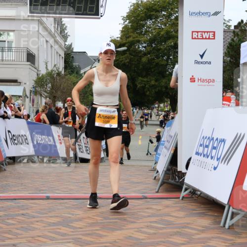 31.08.2025 - 21. Blankeneser Heldenlauf Strokosch-Dieckow http://msf.ph/oto/8700812 31.08.2025 12:49:50 Ziel 5027, 5070, 5422 meine-sportfotos.de