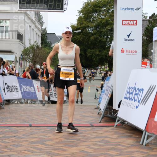 31.08.2025 - 21. Blankeneser Heldenlauf Strokosch-Dieckow http://msf.ph/oto/8700815 31.08.2025 12:49:50 Ziel 5027, 5070, 5422 meine-sportfotos.de