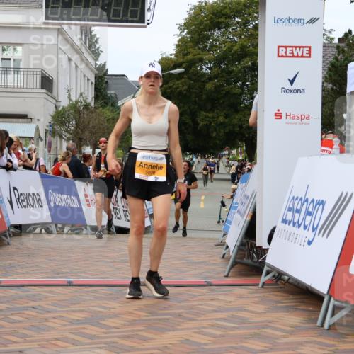 31.08.2025 - 21. Blankeneser Heldenlauf Strokosch-Dieckow http://msf.ph/oto/8700818 31.08.2025 12:49:50 Ziel 5027, 5070, 5422 meine-sportfotos.de
