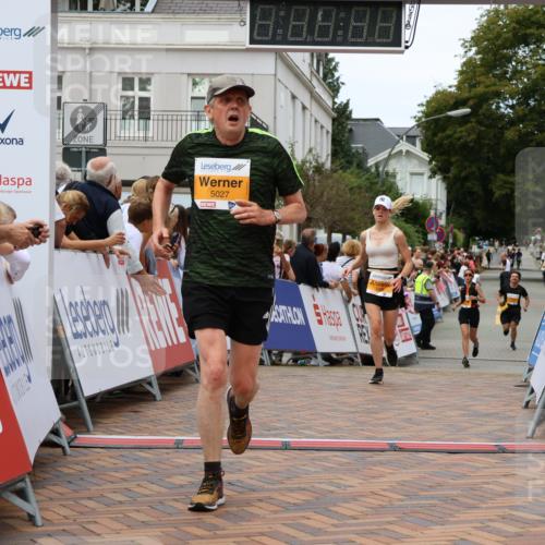 31.08.2025 - 21. Blankeneser Heldenlauf Strokosch-Dieckow http://msf.ph/oto/8700823 31.08.2025 12:49:46 Ziel 5027, 5070 meine-sportfotos.de