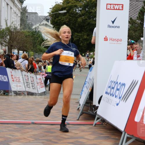 31.08.2025 - 21. Blankeneser Heldenlauf Strokosch-Dieckow http://msf.ph/oto/8700852 31.08.2025 12:49:30 Ziel 5833 meine-sportfotos.de