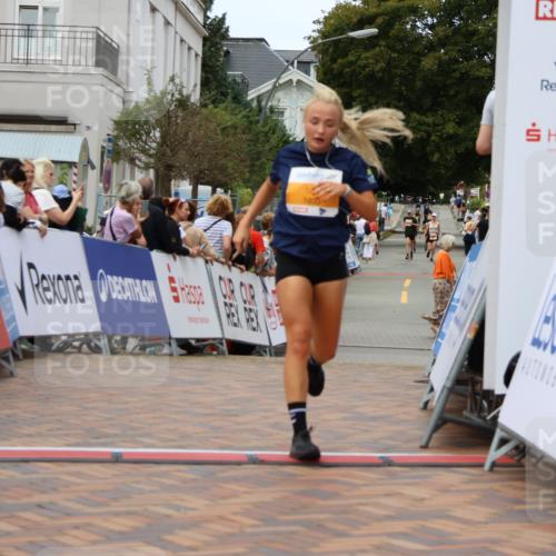 31.08.2025 - 21. Blankeneser Heldenlauf Strokosch-Dieckow http://msf.ph/oto/8700869 31.08.2025 12:49:29 Ziel 5833 meine-sportfotos.de