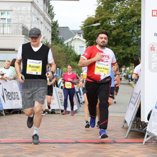 31.08.2025 - 21. Blankeneser Heldenlauf Strokosch-Dieckow http://msf.ph/oto/8700884 31.08.2025 10:31:57 Ziel 2222, 2567, 2077, 2407, 2462, 2734, 2735, 2105, 2278, 2228, 2501 meine-sportfotos.de