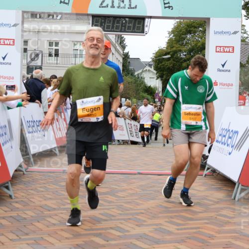 31.08.2025 - 21. Blankeneser Heldenlauf Strokosch-Dieckow http://msf.ph/oto/8700916 31.08.2025 12:49:09 Ziel 5071, 5271, 5737, 5117, 5110 meine-sportfotos.de
