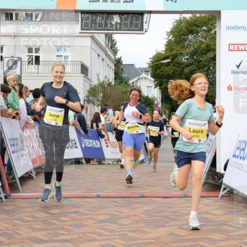 31.08.2025 - 21. Blankeneser Heldenlauf Strokosch-Dieckow http://msf.ph/oto/8700917 31.08.2025 10:31:49 Ziel 2077, 2407, 2280, 2462, 2340, 2278 meine-sportfotos.de