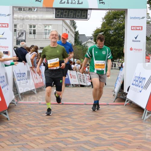 31.08.2025 - 21. Blankeneser Heldenlauf Strokosch-Dieckow http://msf.ph/oto/8700947 31.08.2025 12:49:08 Ziel 5071, 5271, 5117, 5110 meine-sportfotos.de