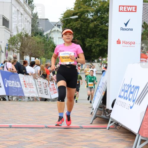 31.08.2025 - 21. Blankeneser Heldenlauf Strokosch-Dieckow http://msf.ph/oto/8701000 31.08.2025 12:49:02 Ziel 5271, 5046 meine-sportfotos.de