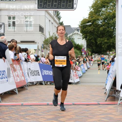 31.08.2025 - 21. Blankeneser Heldenlauf Strokosch-Dieckow http://msf.ph/oto/8701027 31.08.2025 12:48:56 Ziel 5182, 5183, 5097, 5046 meine-sportfotos.de