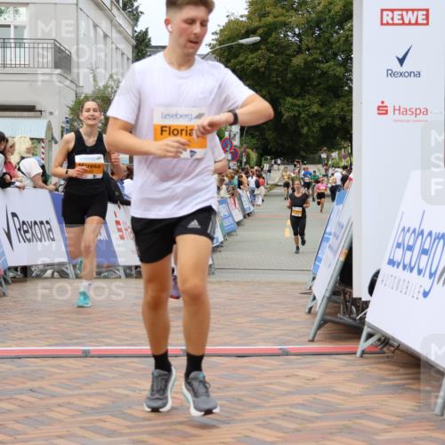 31.08.2025 - 21. Blankeneser Heldenlauf Strokosch-Dieckow http://msf.ph/oto/8701073 31.08.2025 12:48:46 Ziel 5074, 5182, 5183, 5097, 5789, 5417, 5552 meine-sportfotos.de