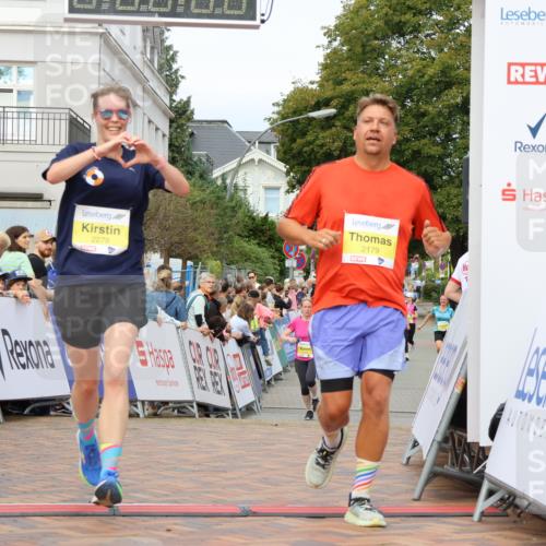 31.08.2025 - 21. Blankeneser Heldenlauf Strokosch-Dieckow http://msf.ph/oto/8701117 31.08.2025 10:30:45 Ziel 2179, 2279, 2102 meine-sportfotos.de