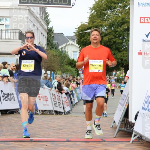31.08.2025 - 21. Blankeneser Heldenlauf Strokosch-Dieckow http://msf.ph/oto/8701124 31.08.2025 10:30:45 Ziel 2179, 2279, 2102 meine-sportfotos.de