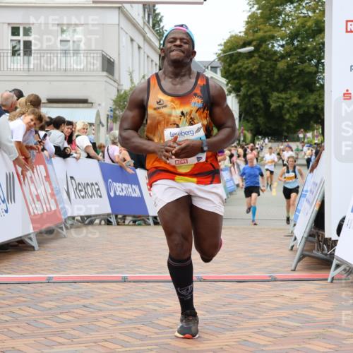 31.08.2025 - 21. Blankeneser Heldenlauf Strokosch-Dieckow http://msf.ph/oto/8701140 31.08.2025 12:48:35 Ziel 5417, 4318 meine-sportfotos.de