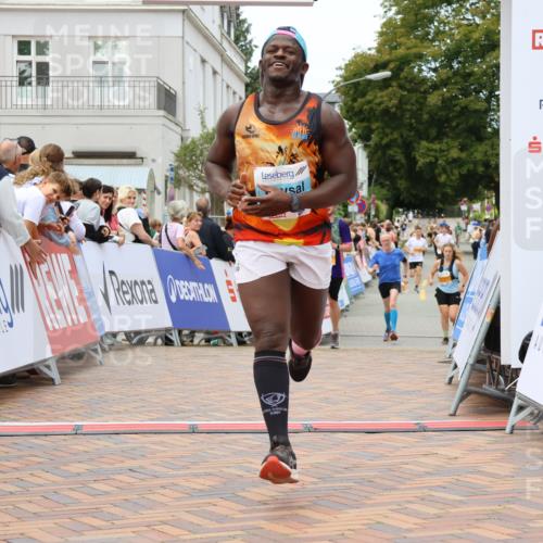 31.08.2025 - 21. Blankeneser Heldenlauf Strokosch-Dieckow http://msf.ph/oto/8701145 31.08.2025 12:48:35 Ziel 5417, 4318 meine-sportfotos.de