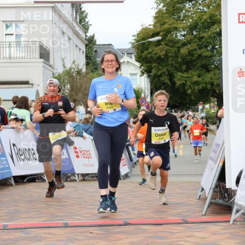 31.08.2025 - 21. Blankeneser Heldenlauf Strokosch-Dieckow http://msf.ph/oto/8701152 31.08.2025 10:30:36 Ziel 2560, 2106, 2599, 2102 meine-sportfotos.de