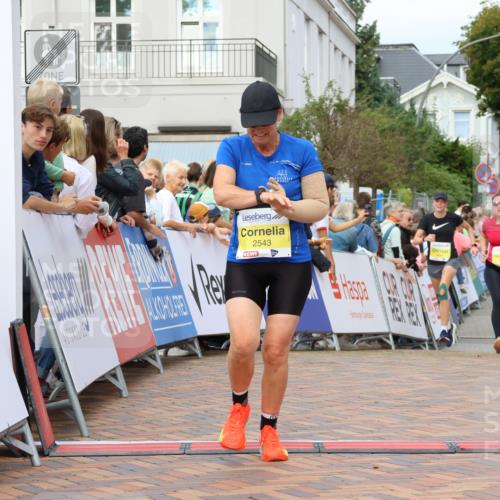 31.08.2025 - 21. Blankeneser Heldenlauf Strokosch-Dieckow http://msf.ph/oto/8701196 31.08.2025 10:30:11 Ziel 2210, 2445, 2444, 2169, 2226, 2543 meine-sportfotos.de