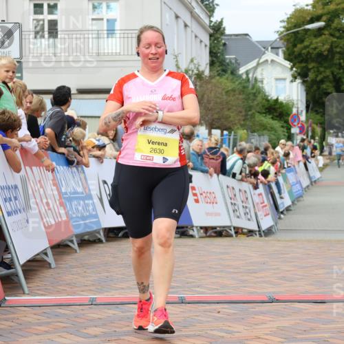 31.08.2025 - 21. Blankeneser Heldenlauf Strokosch-Dieckow http://msf.ph/oto/8701295 31.08.2025 10:34:13 Ziel 2724, 2630, 2171 meine-sportfotos.de