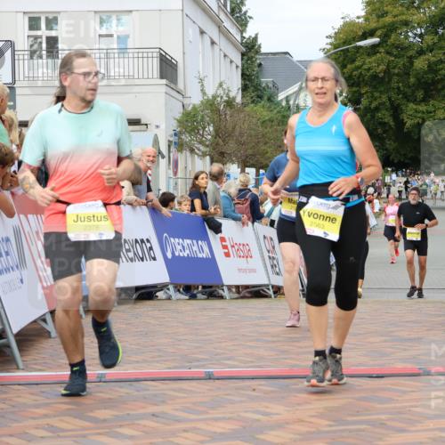 31.08.2025 - 21. Blankeneser Heldenlauf Strokosch-Dieckow http://msf.ph/oto/8701341 31.08.2025 10:34:02 Ziel 2378, 2563, 2120 meine-sportfotos.de