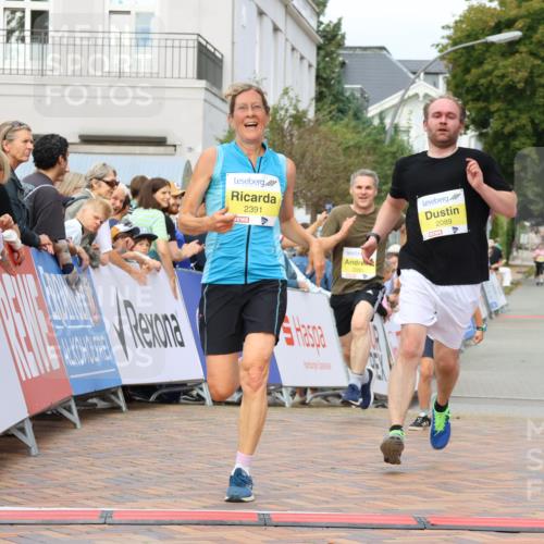 31.08.2025 - 21. Blankeneser Heldenlauf Strokosch-Dieckow http://msf.ph/oto/8701386 31.08.2025 10:29:08 Ziel 2246, 2035, 2457, 2212, 2230, 2391, 2091, 2089 meine-sportfotos.de
