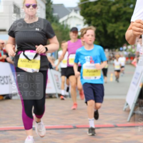 31.08.2025 - 21. Blankeneser Heldenlauf Strokosch-Dieckow http://msf.ph/oto/8701451 31.08.2025 10:33:27 Ziel 2011, 2044, 2126, 2640, 2639, 2220, 2221 meine-sportfotos.de