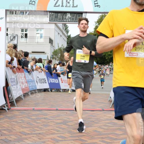 31.08.2025 - 21. Blankeneser Heldenlauf Strokosch-Dieckow http://msf.ph/oto/8701486 31.08.2025 10:28:40 Ziel 2173, 2727, 2697, 2700, 2351, 2687 meine-sportfotos.de