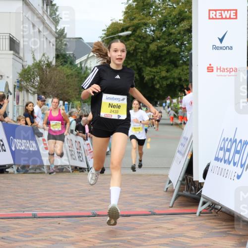 31.08.2025 - 21. Blankeneser Heldenlauf Strokosch-Dieckow http://msf.ph/oto/8701503 31.08.2025 10:33:12 Ziel 2304, 2433, 2388, 2430, 2658 meine-sportfotos.de