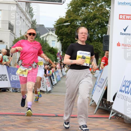 31.08.2025 - 21. Blankeneser Heldenlauf Strokosch-Dieckow http://msf.ph/oto/8701528 31.08.2025 10:33:03 Ziel 2104, 2129, 2130, 2128, 2122, 2337, 2695, 2694, 2464, 2658 meine-sportfotos.de
