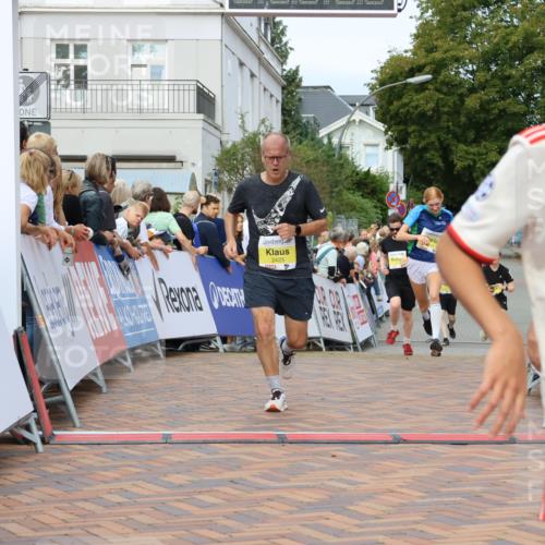 31.08.2025 - 21. Blankeneser Heldenlauf Strokosch-Dieckow http://msf.ph/oto/8701666 31.08.2025 10:27:47 Ziel 2577, 2425, 2402, 2080 meine-sportfotos.de