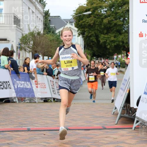 31.08.2025 - 21. Blankeneser Heldenlauf Strokosch-Dieckow http://msf.ph/oto/8701686 31.08.2025 10:32:13 Ziel 2418 meine-sportfotos.de