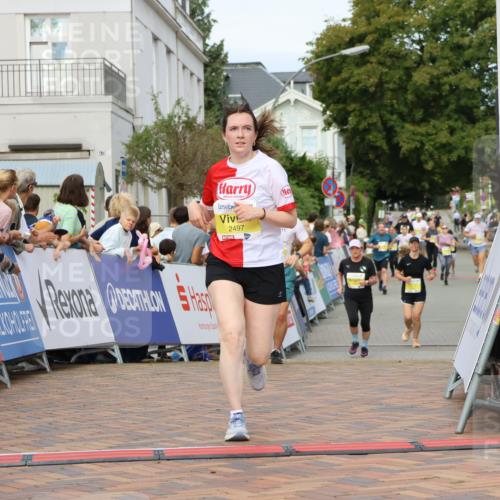 31.08.2025 - 21. Blankeneser Heldenlauf Strokosch-Dieckow http://msf.ph/oto/8701870 31.08.2025 10:26:30 Ziel 2254, 2497, 2688 meine-sportfotos.de