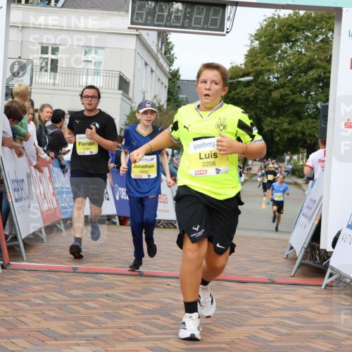 31.08.2025 - 21. Blankeneser Heldenlauf Strokosch-Dieckow http://msf.ph/oto/8702070 31.08.2025 10:30:55 Ziel 2594, 2376, 2136, 2168, 2600, 2206, 2309, 2310 meine-sportfotos.de