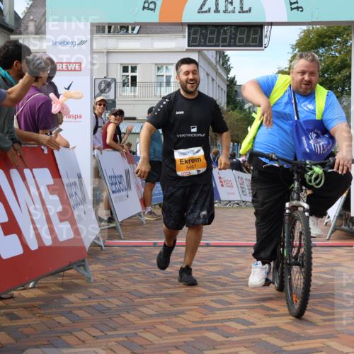 31.08.2025 - 21. Blankeneser Heldenlauf Strokosch-Dieckow http://msf.ph/oto/8702203 31.08.2025 13:41:37 Ziel 5467 meine-sportfotos.de