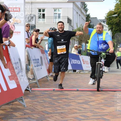 31.08.2025 - 21. Blankeneser Heldenlauf Strokosch-Dieckow http://msf.ph/oto/8702224 31.08.2025 13:41:35 Ziel 5467 meine-sportfotos.de