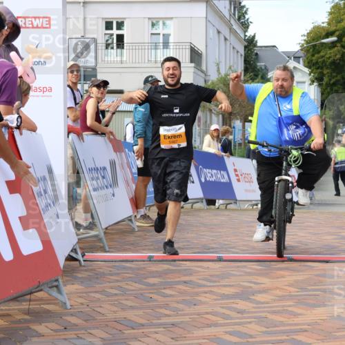 31.08.2025 - 21. Blankeneser Heldenlauf Strokosch-Dieckow http://msf.ph/oto/8702226 31.08.2025 13:41:35 Ziel 5467 meine-sportfotos.de