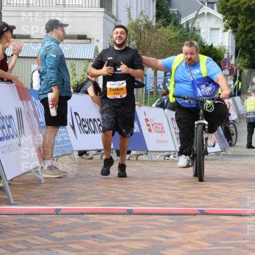 31.08.2025 - 21. Blankeneser Heldenlauf Strokosch-Dieckow http://msf.ph/oto/8702237 31.08.2025 13:41:34 Ziel 5467 meine-sportfotos.de