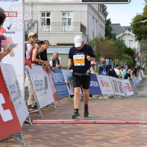 31.08.2025 - 21. Blankeneser Heldenlauf Strokosch-Dieckow http://msf.ph/oto/8702255 31.08.2025 13:41:07 Ziel 5581 meine-sportfotos.de