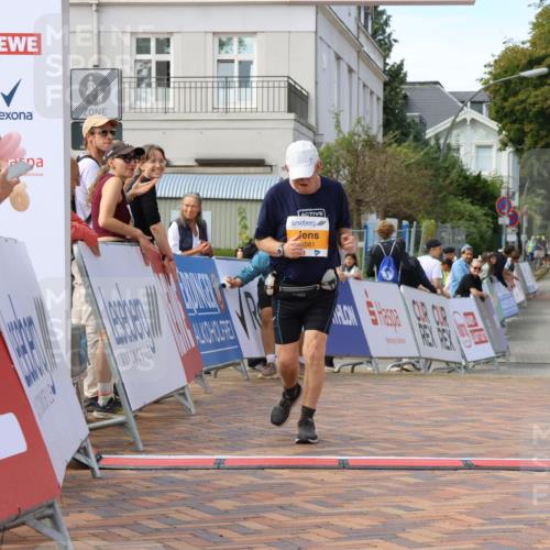 31.08.2025 - 21. Blankeneser Heldenlauf Strokosch-Dieckow http://msf.ph/oto/8702258 31.08.2025 13:41:07 Ziel 5581 meine-sportfotos.de