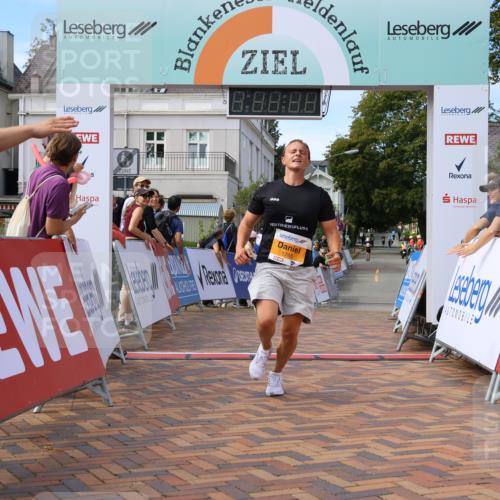 31.08.2025 - 21. Blankeneser Heldenlauf Strokosch-Dieckow http://msf.ph/oto/8702268 31.08.2025 13:40:43 Ziel 5765 meine-sportfotos.de