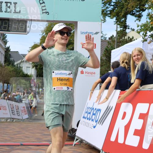 31.08.2025 - 21. Blankeneser Heldenlauf Strokosch-Dieckow http://msf.ph/oto/8702292 31.08.2025 13:39:29 Ziel 5198 meine-sportfotos.de