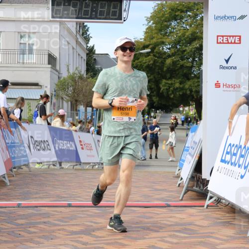 31.08.2025 - 21. Blankeneser Heldenlauf Strokosch-Dieckow http://msf.ph/oto/8702308 31.08.2025 13:39:28 Ziel 5198 meine-sportfotos.de