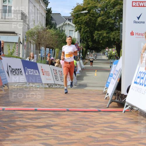 31.08.2025 - 21. Blankeneser Heldenlauf Strokosch-Dieckow http://msf.ph/oto/8702473 31.08.2025 13:35:12 Ziel 5137 meine-sportfotos.de