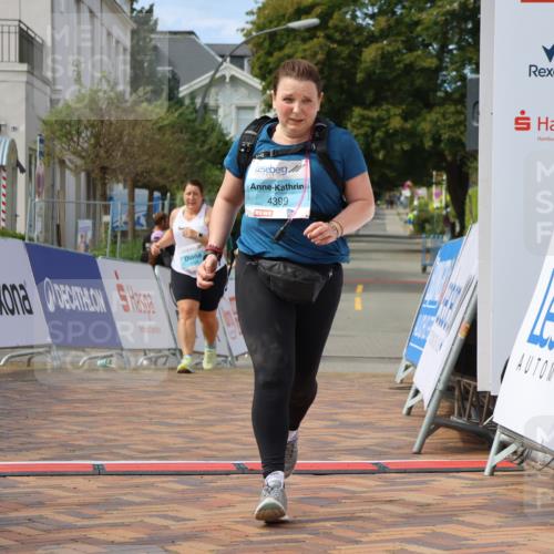 31.08.2025 - 21. Blankeneser Heldenlauf Strokosch-Dieckow http://msf.ph/oto/8702500 31.08.2025 13:34:37 Ziel 4399, 4095 meine-sportfotos.de