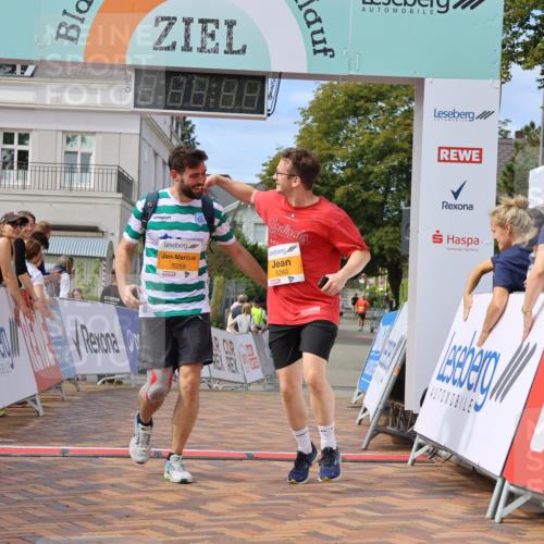 31.08.2025 - 21. Blankeneser Heldenlauf Strokosch-Dieckow http://msf.ph/oto/8702544 31.08.2025 13:32:51 Ziel 5259, 5260 meine-sportfotos.de