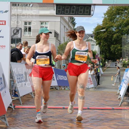 31.08.2025 - 21. Blankeneser Heldenlauf Strokosch-Dieckow http://msf.ph/oto/8702668 31.08.2025 13:25:18 Ziel 5642, 5505, 5241 meine-sportfotos.de