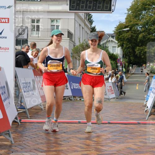 31.08.2025 - 21. Blankeneser Heldenlauf Strokosch-Dieckow http://msf.ph/oto/8702671 31.08.2025 13:25:18 Ziel 5642, 5505, 5241 meine-sportfotos.de