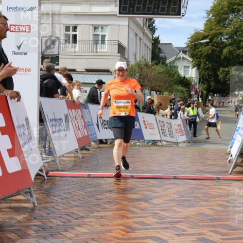 31.08.2025 - 21. Blankeneser Heldenlauf Strokosch-Dieckow http://msf.ph/oto/8702731 31.08.2025 13:24:35 Ziel 5016 meine-sportfotos.de