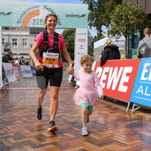31.08.2025 - 21. Blankeneser Heldenlauf Strokosch-Dieckow http://msf.ph/oto/8702736 31.08.2025 13:23:30 Ziel 5500 meine-sportfotos.de