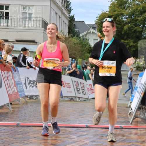 31.08.2025 - 21. Blankeneser Heldenlauf Strokosch-Dieckow http://msf.ph/oto/8702756 31.08.2025 13:19:45 Ziel 5229, 5543 meine-sportfotos.de